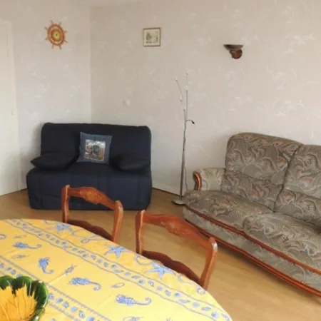 Apartmán Ensoleille Et Spacieux Avec Parking, Centre De - Fr-1-71-62