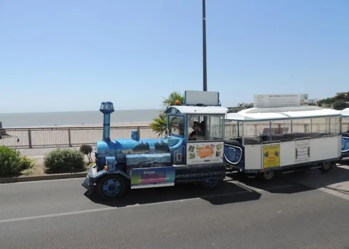 아파트 Ensoleille Et Spacieux Avec Parking, Centre De - Fr-1-71-62